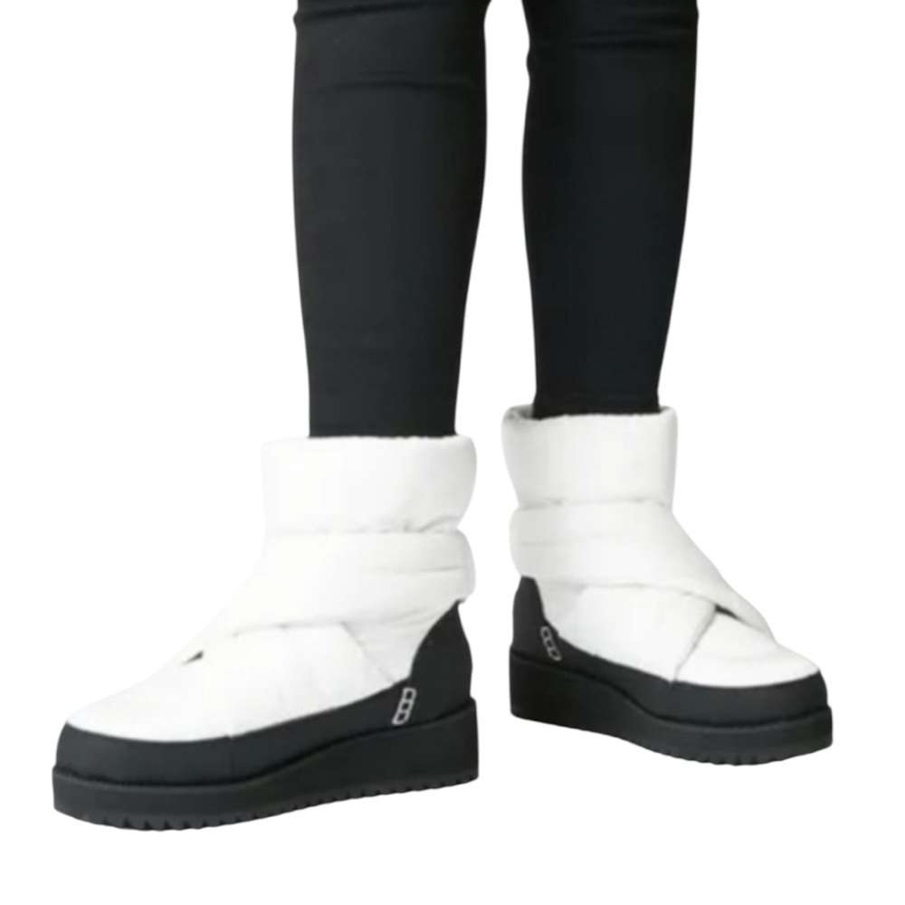 UGG Montara White Waterproof Ankle Boots| Double Strap | EUC Worn Once
